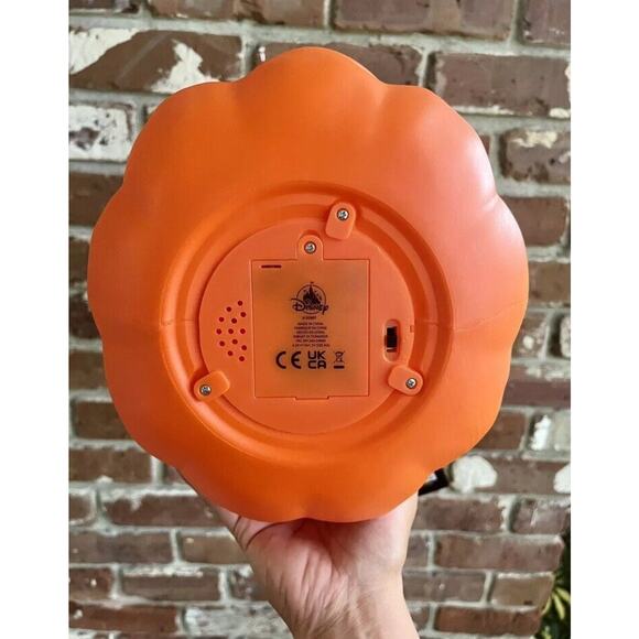 2024 Disney Parks medium Mickey Mouse Light Up Pumpkin Jack-O-Lantern Blow Mold - Picture 7 of 8